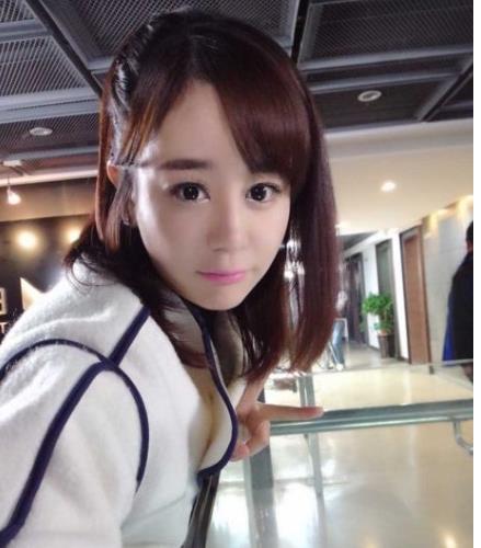 李小璐梁小冰领衔娱乐圈沦为网红脸的10大女星