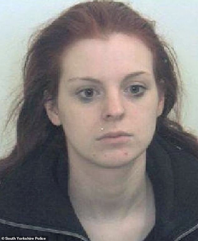 她被“最好的”朋友出卖 沦为恋童癖们的玩物