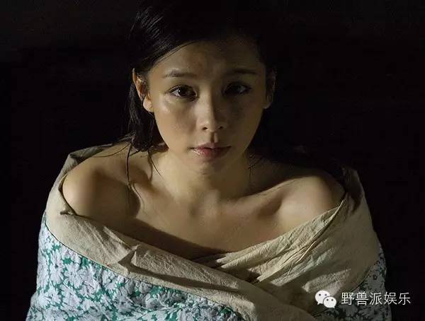 当过港姐,拍过三级片,她却靠卖鱼蛋攀上人生