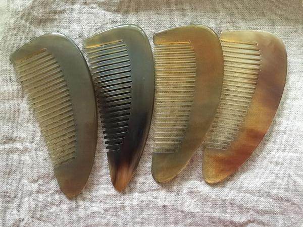 养发馆资讯：明星们都爱用牛角梳，这些梳子知识你知道吗？