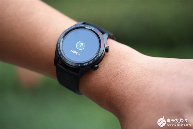 荣耀手表评测 精雕细琢的称职生活助理定位精准的腕上运动教练
