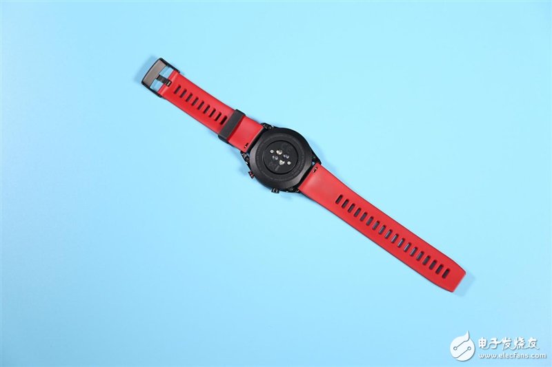 荣耀手表评测 精雕细琢的称职生活助理定位精准的腕上运动教练