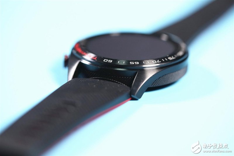 荣耀手表评测 精雕细琢的称职生活助理定位精准的腕上运动教练