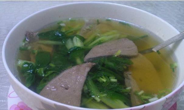 葱油鸡腿和炒素鸡或是番茄炒豆腐,做一桌菜就够了!