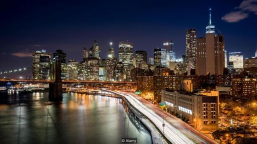 快节奏的生活使人们感到压力山大、精疲力尽、心情抑郁,这些都会对性生活产生不利影响。