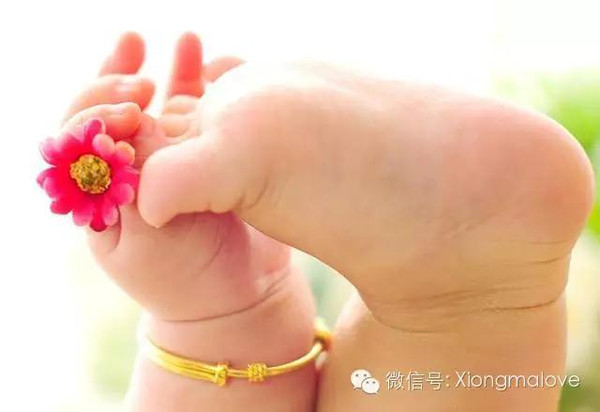 孩子手脚发凉的真正原因,别再以为宝是冷着了!