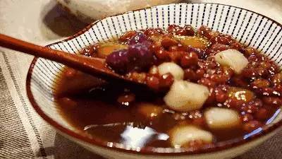 这才是红豆薏米水的正确做法，98%的人都煮错了！难怪喝再多都没用！