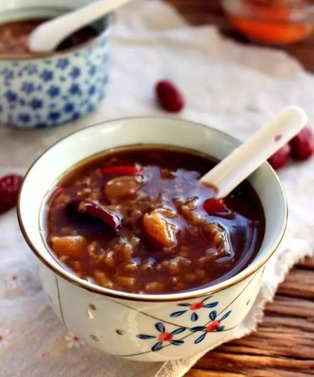 这才是红豆薏米水的正确做法，98%的人都煮错了！难怪喝再多都没用！