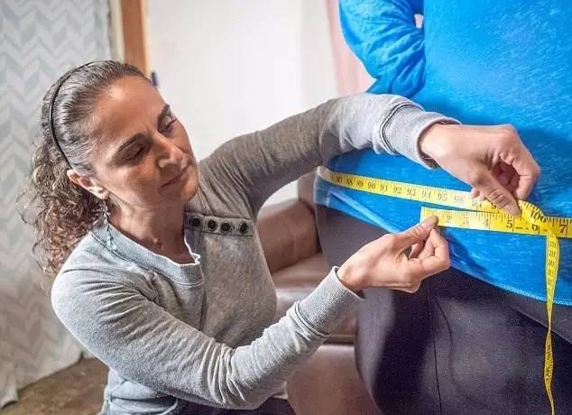 宾州245公斤女子欲成为全球臀围最大的人 直播每小时收入上千美元 粉