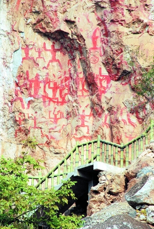 中国是岩画大国 为何只有花山成功申遗