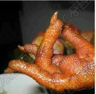 “无骨鸡爪”竟是工人用嘴啃出来的,你有没有吃过?