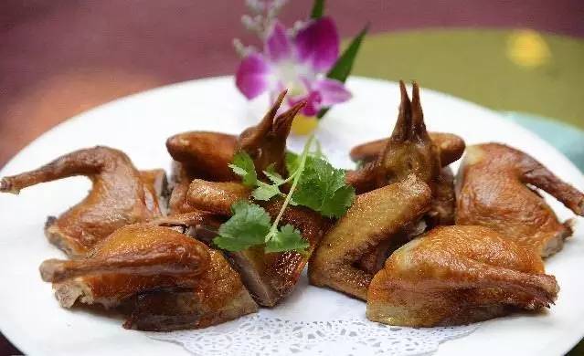 9.8蚊一只平靓正乳鸽,隐藏在从化风云岭的平民饭堂!吃过都回头!