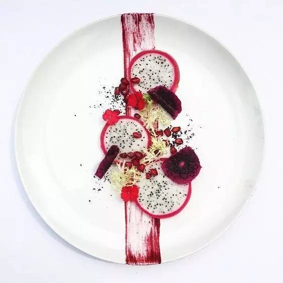 如何在西餐桌上正确地“装逼”?这些礼仪你一定要知道