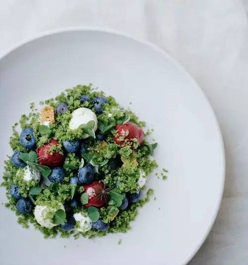 如何在西餐桌上正确地“装逼”?这些礼仪你一定要知道