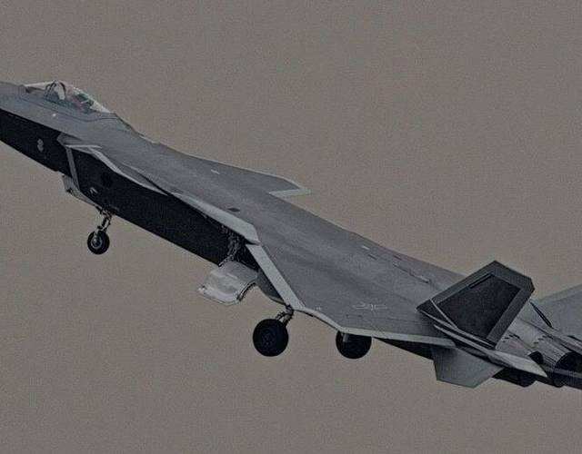 普京不满专家帮中国研发战机?俄媒:完全不可信