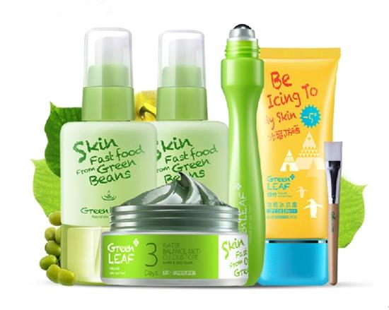 冰释盛夏高温护肤尴尬 快速科学美白去痘印