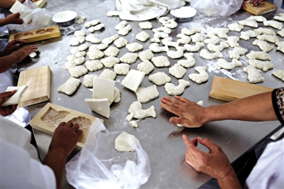 面花是黄骅最有特色的一种面食,常见于各种礼事和节日宴席上,充满了仪式感。