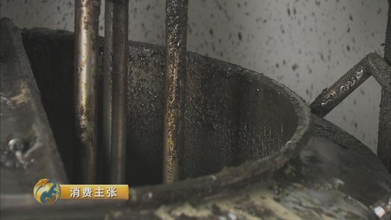 央视起底扈氏鼻炎膏:生产车间脏乱差祖传药方靠策划