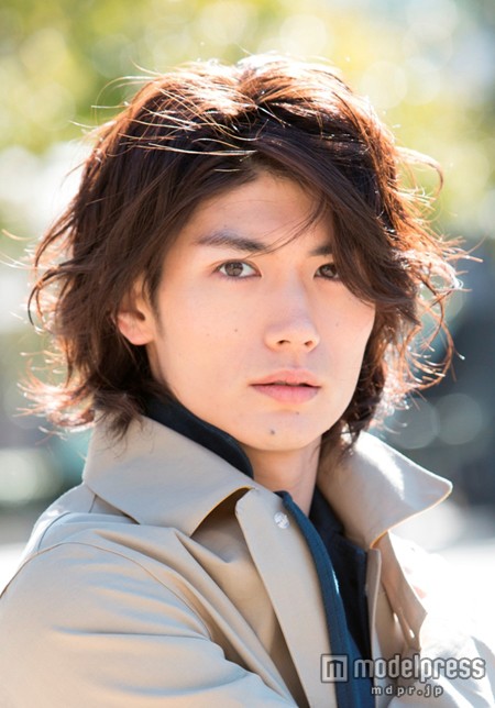 三浦春马新剧演绎肌肉萎缩症患者称责任感使然