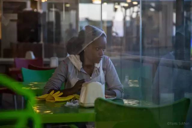 “我11岁,爸妈为了减租,把我卖给了恋童癖。”