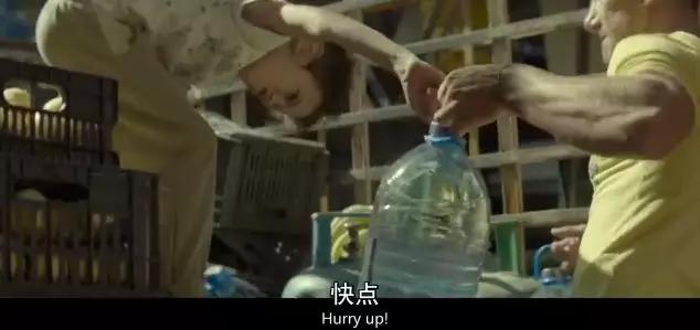 “我11岁,爸妈为了减租,把我卖给了恋童癖。”