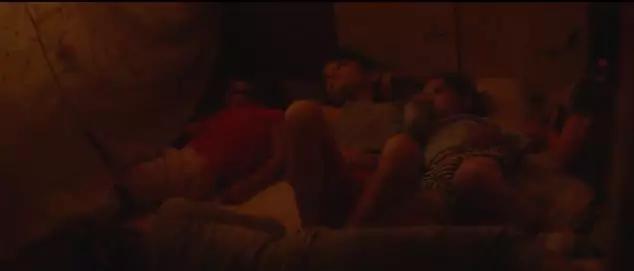 “我11岁,爸妈为了减租,把我卖给了恋童癖。”