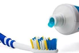 恐怖!你家的赶紧扔!这款牙膏再曝致癌!超市却还在卖!警告:请