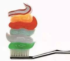 恐怖!你家的赶紧扔!这款牙膏再曝致癌!超市却还在卖!警告:请