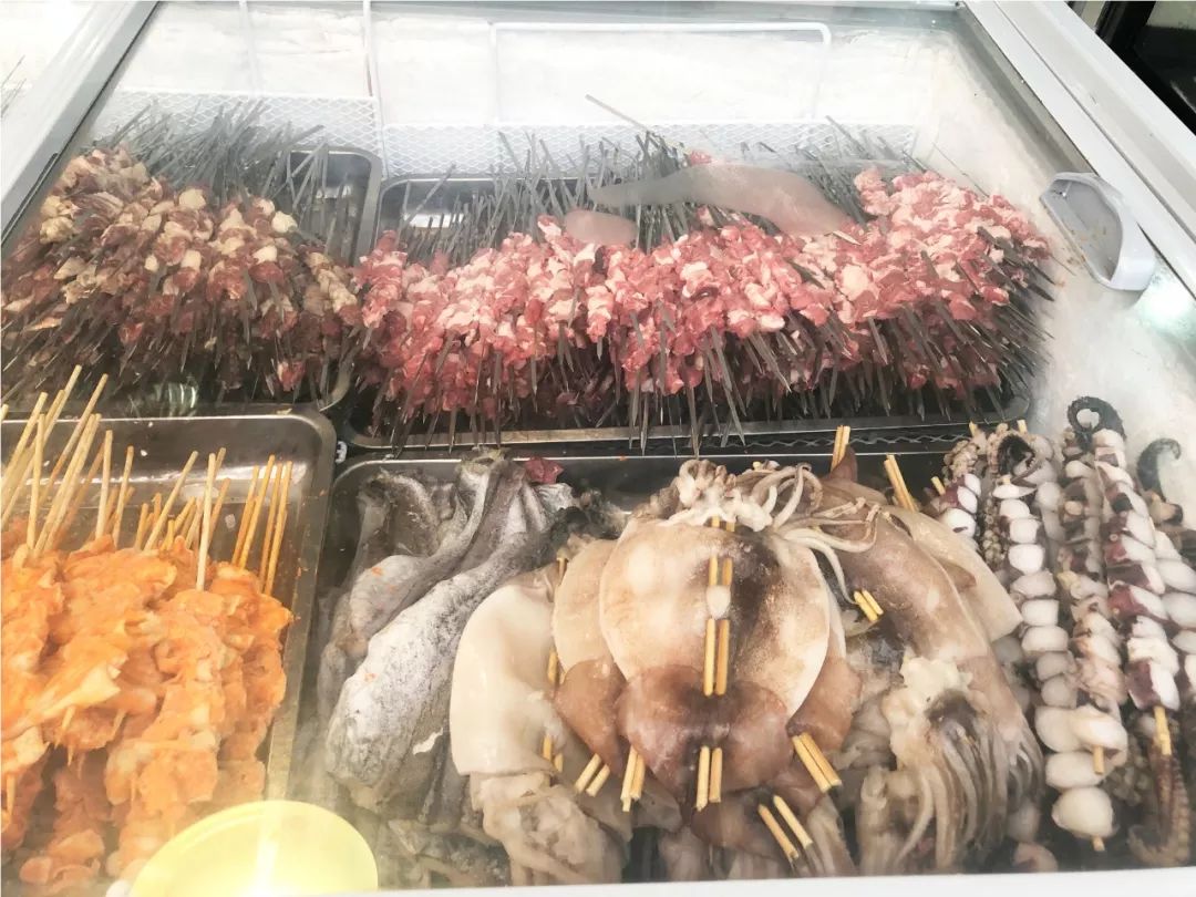 解放路新开一大夜市:烧烤、虾尾、家常菜…送啤酒、凉菜!还有停车