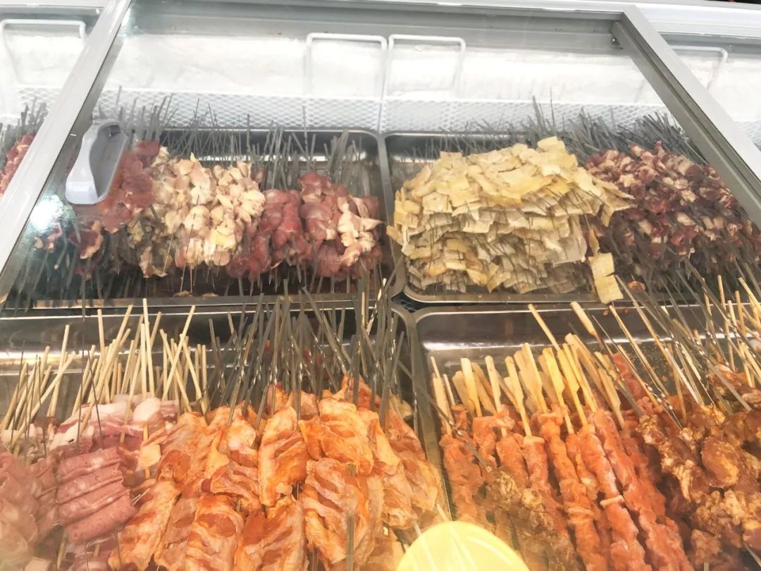 解放路新开一大夜市:烧烤、虾尾、家常菜…送啤酒、凉菜!还有停车