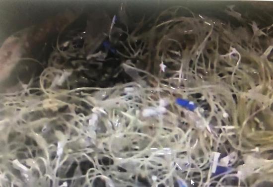 央视315晚会曝光第一案:医疗垃圾变身塑料玩具