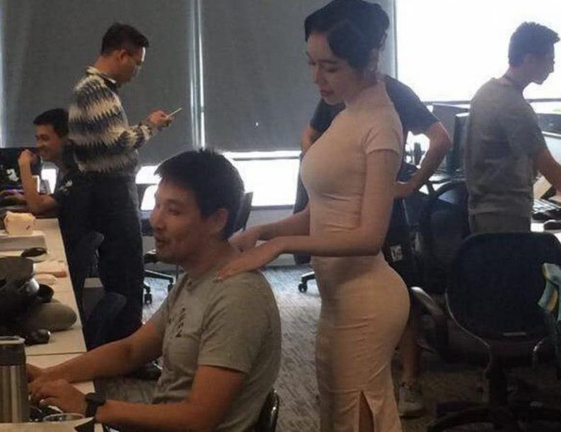 2个同学，一个在华为，一个在阿里上班，对比收入后愣了