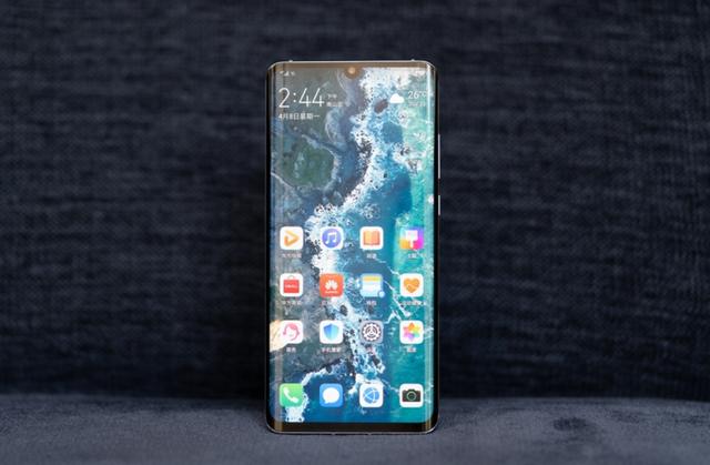 华为P30国行版发布，网友：之前还在纠结，这下选定Reno了