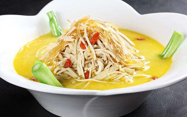 文人笔下的“吃”:粗暴、美味、色情