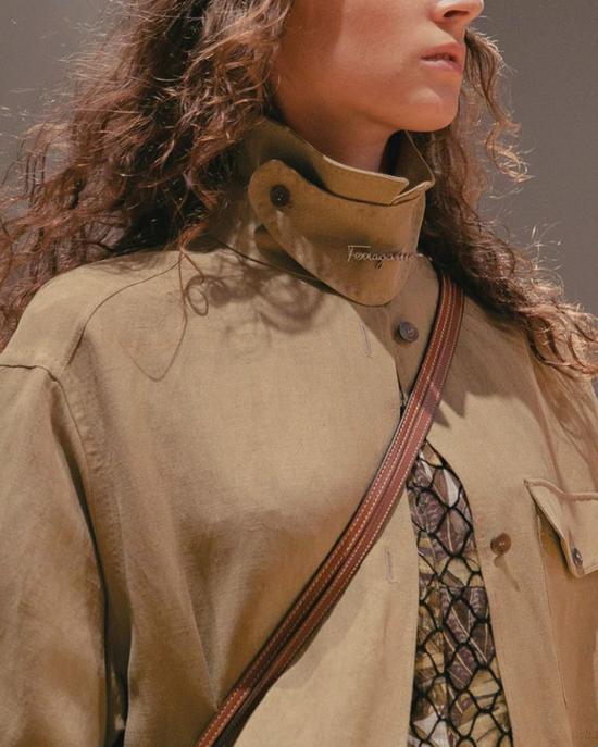 到底什么颜色 穿在身上显得更贵?