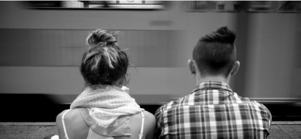 让人一触即发的敏感地带!12星座最希望被亲吻的地方!