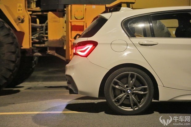 开完这3款出厂就很躁的性能车,我把自己的游戏机给砸了