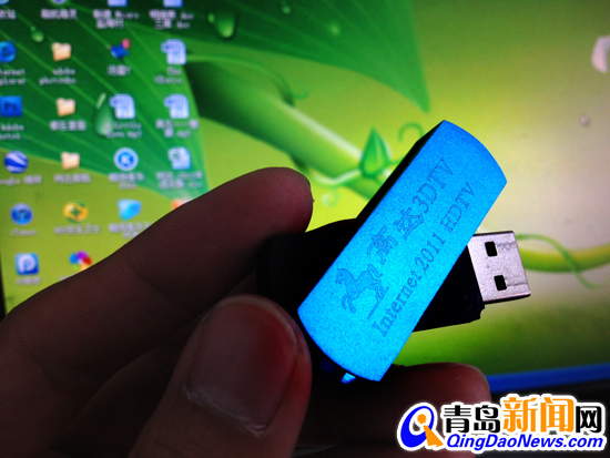 万能电视棒号称收看上千台 能看成人视频(图)