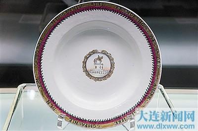 法传教士曾将景德镇瓷器秘诀传回国 仿造山寨瓷器