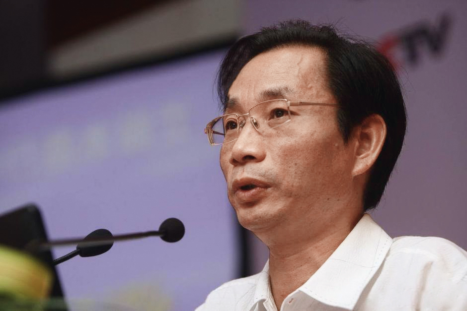 八项规定致官员饭局减半 官员:传教士组合拳效应作用