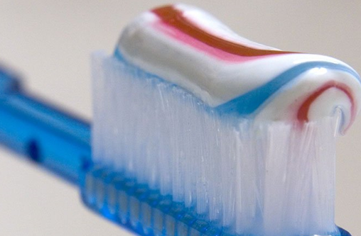 法国环保组织呼吁在牙膏中禁用钛白粉