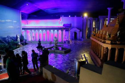 网友曝西安旅游斗骗子经历:山寨兵马俑辣眼睛