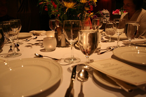 家庭餐桌礼仪讲究