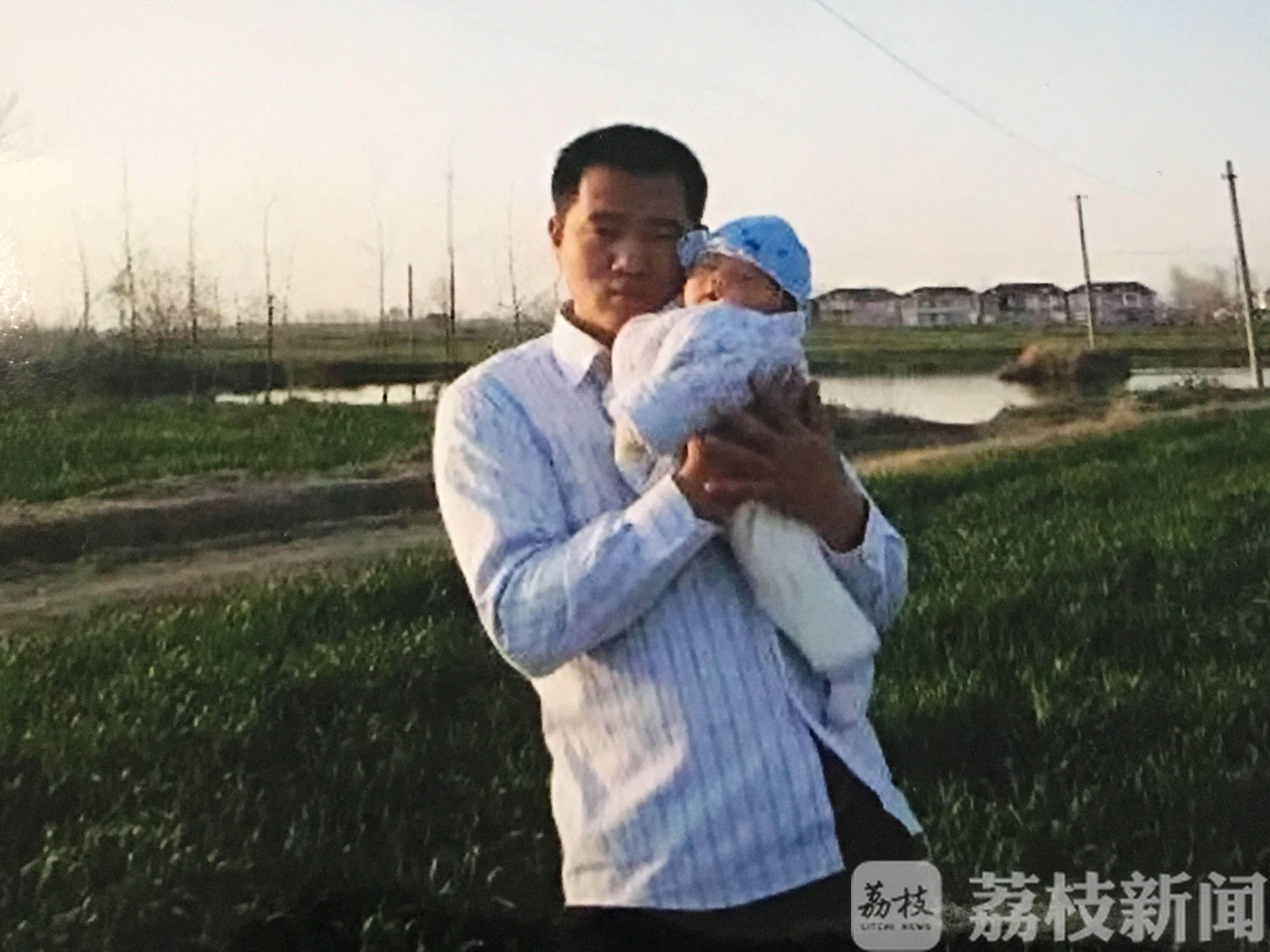 母爱如山！“爸爸牺牲10年，妈妈瞒了10年”扬州一小学生作文让人泪奔……