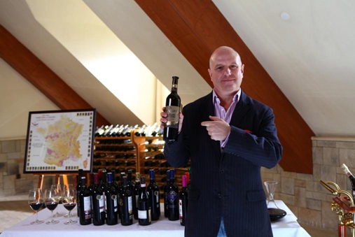 实力“圈粉”!10位国际大师点评张裕解百纳