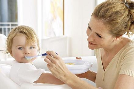 婴儿多大添加辅食最合适?