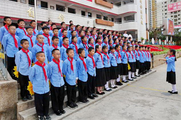 云南省曲靖市推动未成年人思想道德建设上新台阶