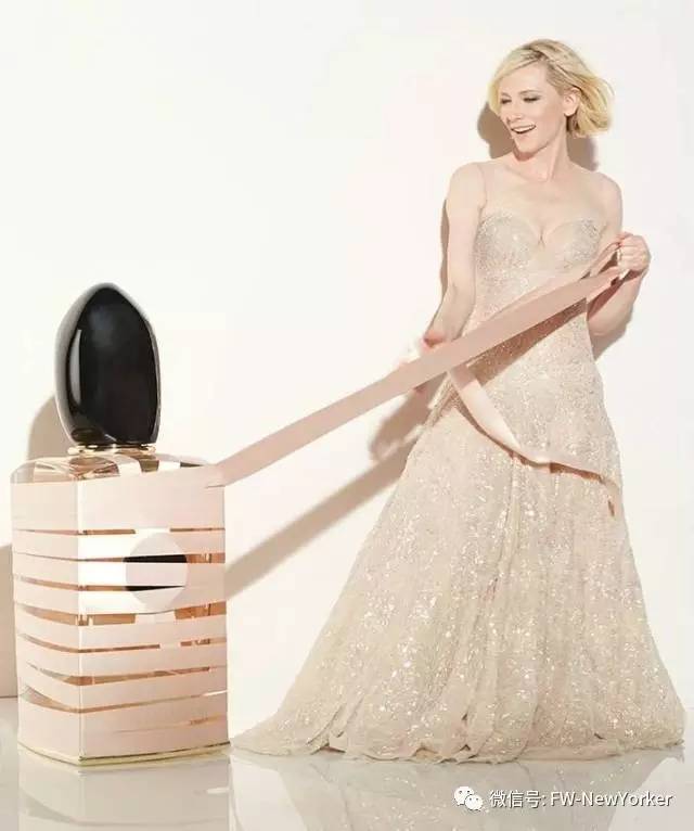 如何穿出职场高衣Q？《实习生》安妮·海瑟薇是范本！