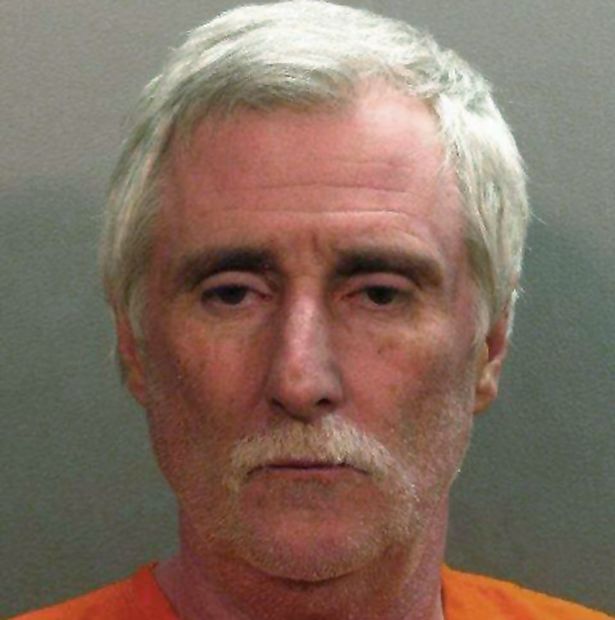 恋童癖以麦当劳诱惑女孩 将其强奸并杀害