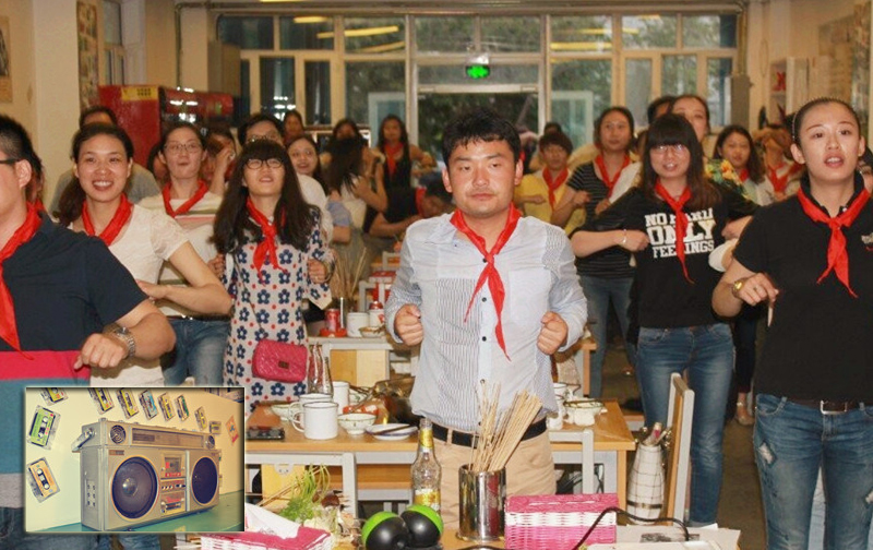 那些年,一起玩过的小霸王游戏机。